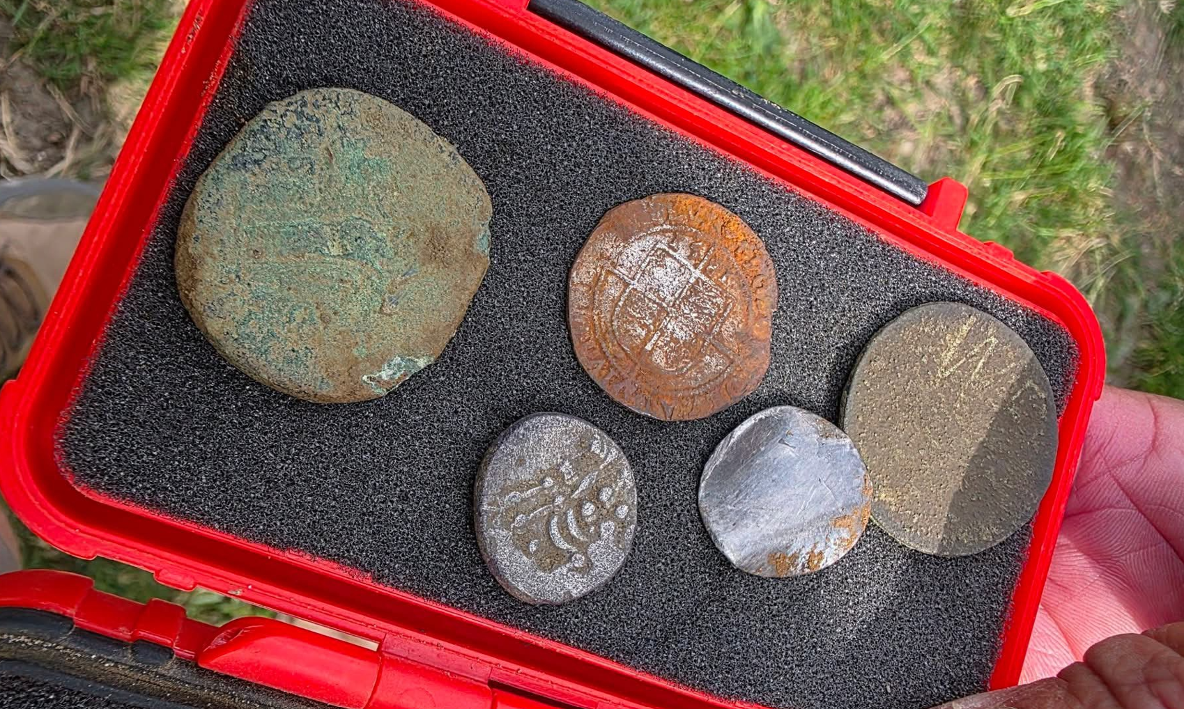 Dungeon Hill Part 2: Metal Detecting Dig in Glanvilles Wootton, Dorset